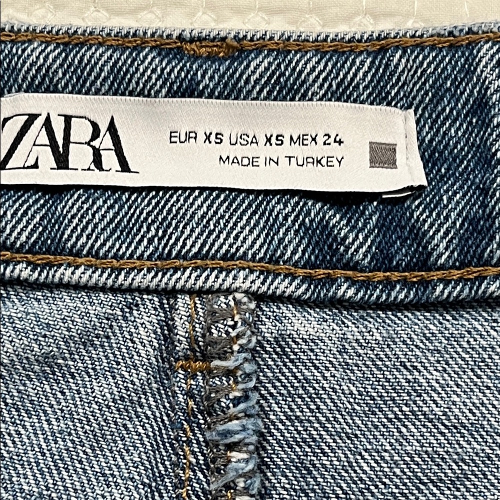 Zara High-Waisted Long Denim Skirt Front Slit Raw Hem sz XS - Picture 6 of 10